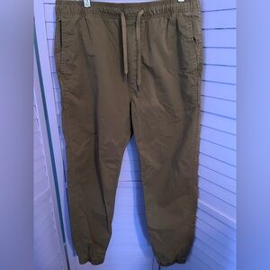 American Eagle Outfitters Khaki Chinos in EUC.  Size small.  Drawstring waist